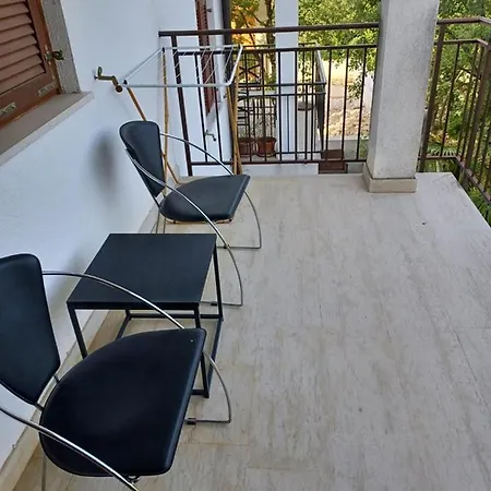 Lovely Piantade Vrvari