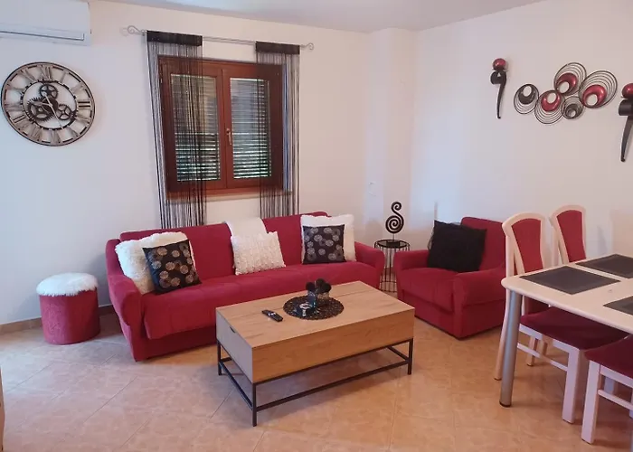 Gostinjska kuća Lovely Piantade 4*